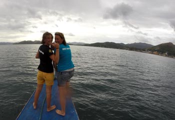 La storia di Lola e Ivana in giro per il mondo Finalmente siamo Dive Master sulla barca Baby Blue a Coron Filippine Dicembre 2014